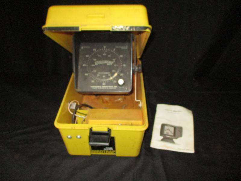lot 54 image: Hummingbird Depth Finder, As is Not Tested