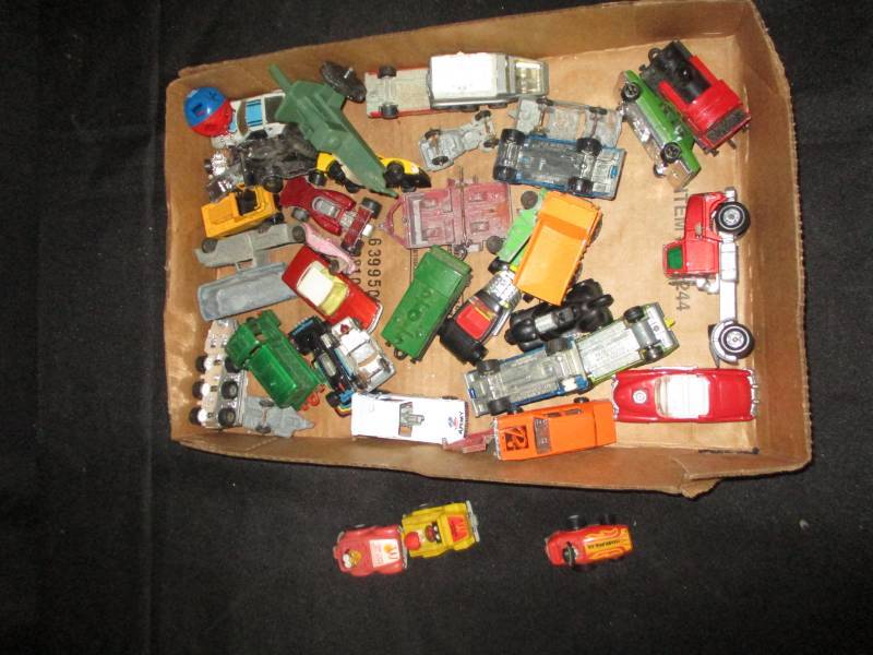 lot 88 image: old hotwheels and cars