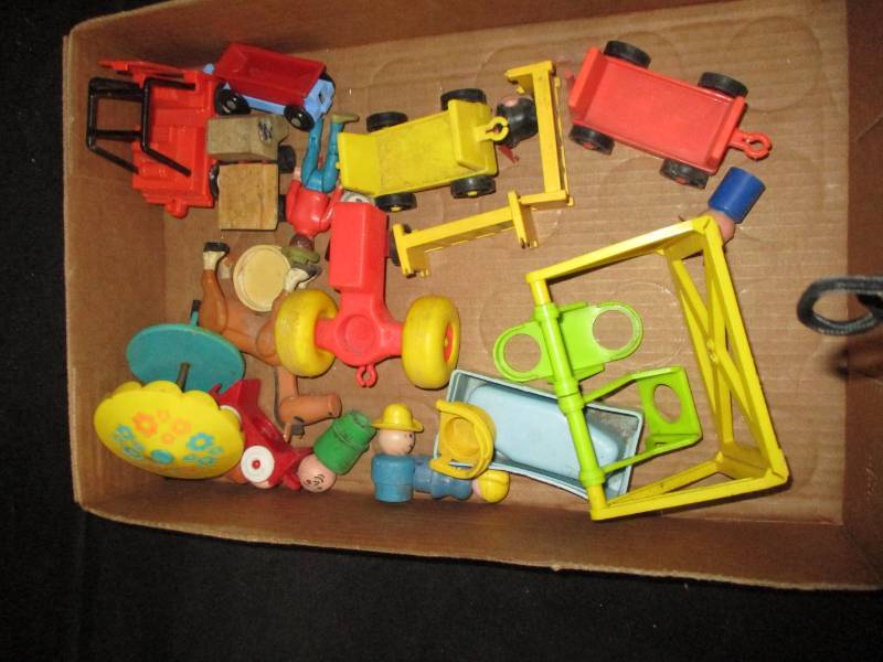 lot 89 image: Fisher Price Toys