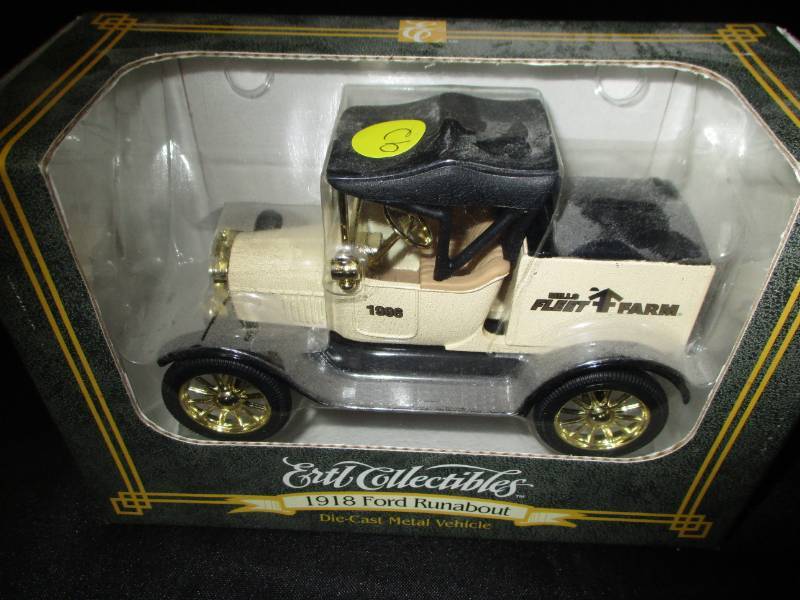 lot 92 image: Archies Fergus Falls Acr Hardware 1934 Ford Asedan Delivery Truck
