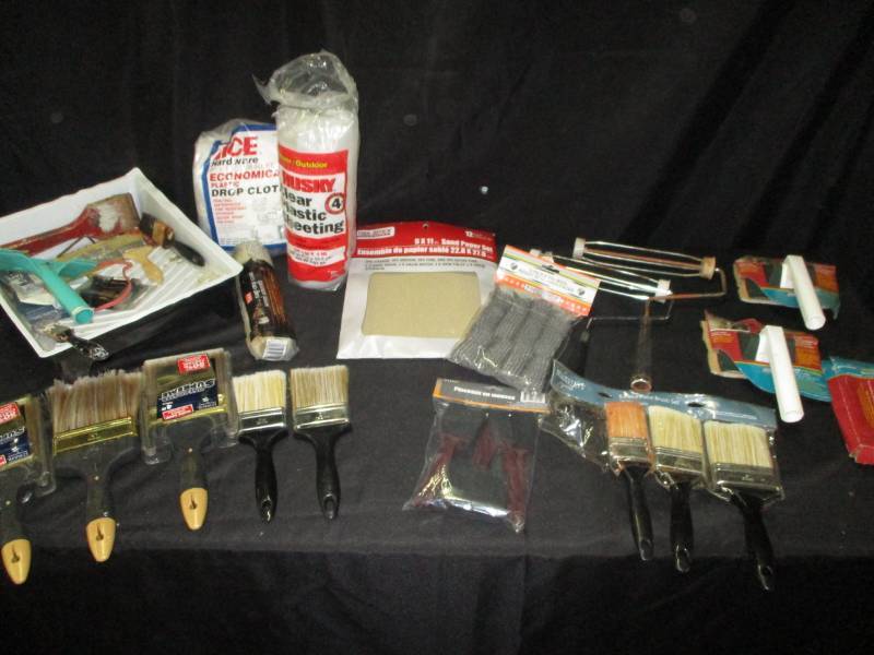lot 124 image: Painting Supplies