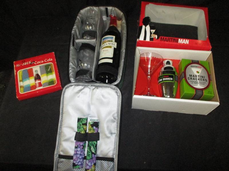 lot 136 image: Martini Set and Wine set and case