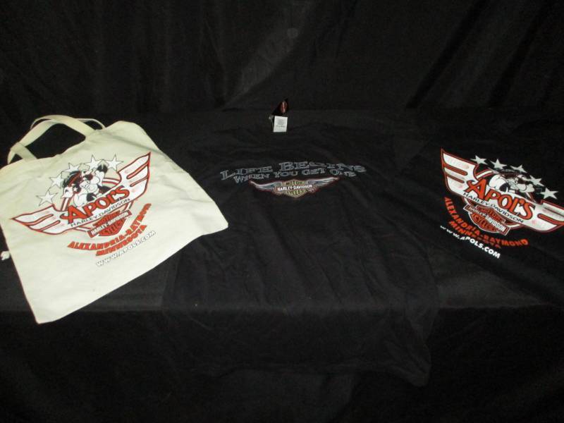 lot 146 image: Harley Davidson Items