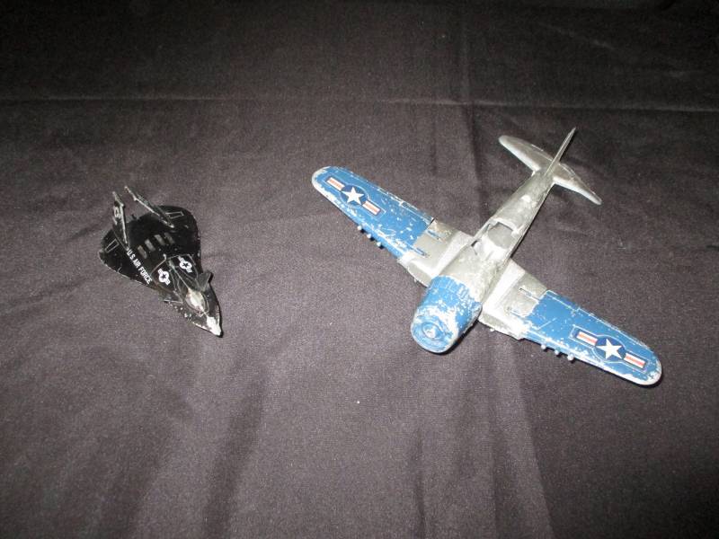 lot 148 image: Hubley Kiddie Toy Lancaster PA Made in the USA and Ertl Stalth Bomber