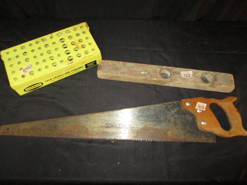 lot 162 image: Stanley Saw and Stanley Tool Holder and level