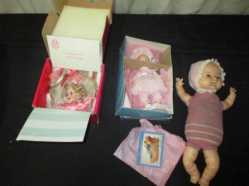 lot 186 image: Madame Alexander and other old Dolls