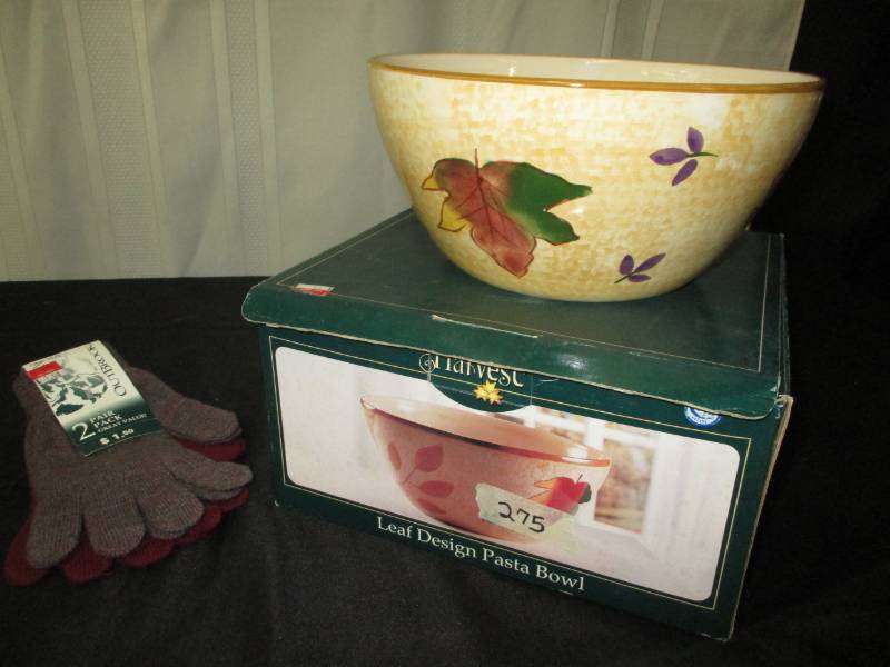 lot 199 image: Bowl and Gloves