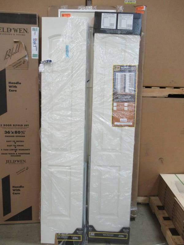 lot 378 image: 2 ReliaBilt Continental Cream-N-Sugar 2-Panel Round Top Molded Composite Bifold Door With Hardware (Common 30-in X 80-in Actual 30-in x 79-in) LOWOLJW160100057