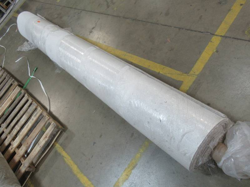 lot 414 image: Carpet 12 Roll approximately 100-150 Square Feet - Beige