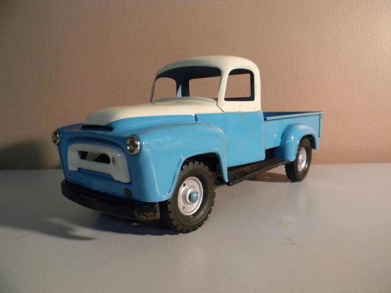 lot 2 image: ANTIQUE  VINTAGE ORIGINAL RESTORED TEAL & CREAM PICK UP TRUCK - APPROX 12 LONG BY 5 HIGH BUDDY L  TONKA - SEE PICTURES