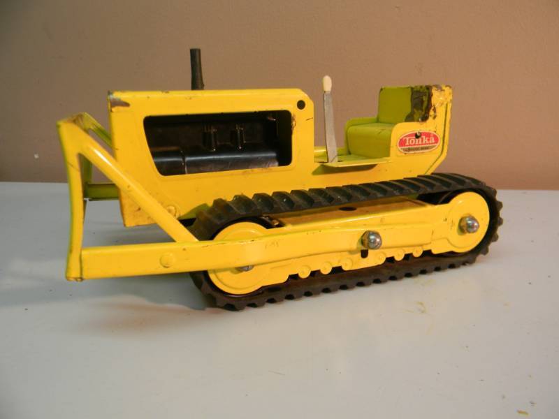 lot 29 image: Vintage 1960s Tonka 300 Bulldozer Pressed Steel - SEE PICTURES