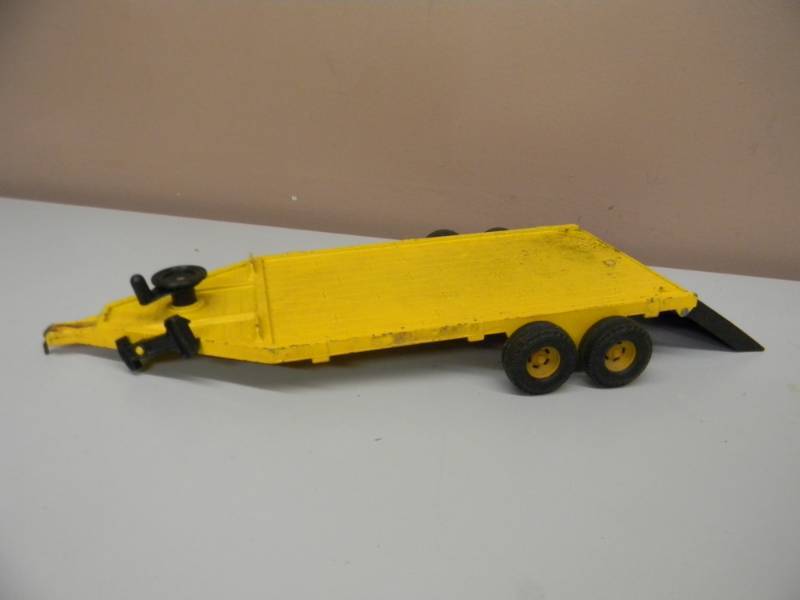 lot 44 image: VINTAGE ERTL 4157 TRAILER - GOOD CONDITION FOR ITS AGE - SEE PICTURES