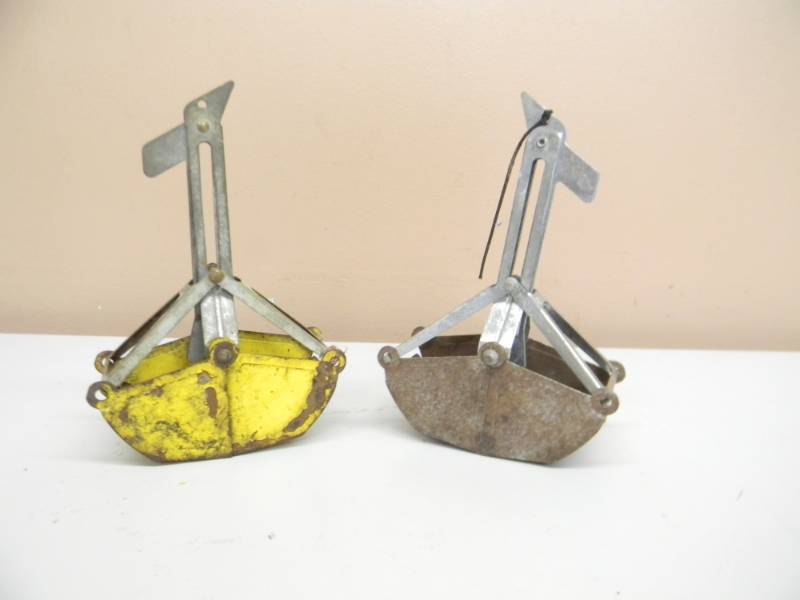 lot 45 image: VINTAGE CRANE BUCKETS . - ORIGINAL - SEE PICTURES