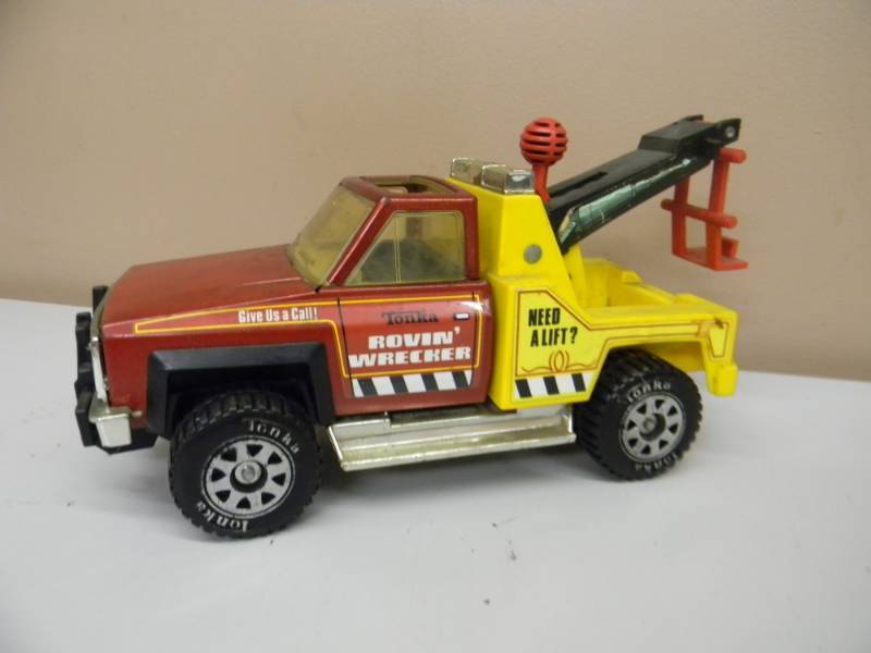 lot 58 image: VINTAGE 1983 TONKA ROVIN WRECKER - SEE PICTURES