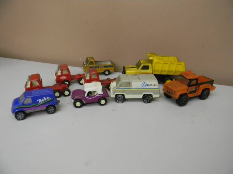 lot 61 image: VINTAGE TONKA COLLECTION - SEE PICTURES