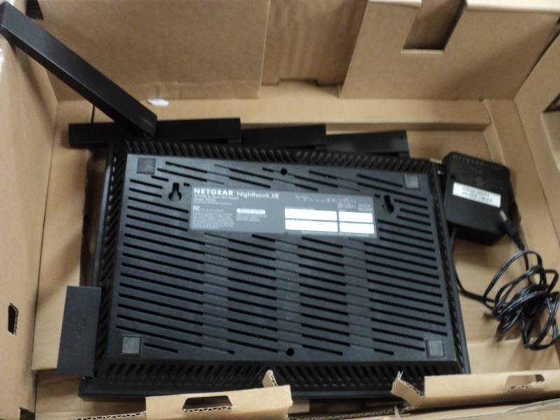 lot 23 image: Netgear Nighthawk K x 8 UnTested...
