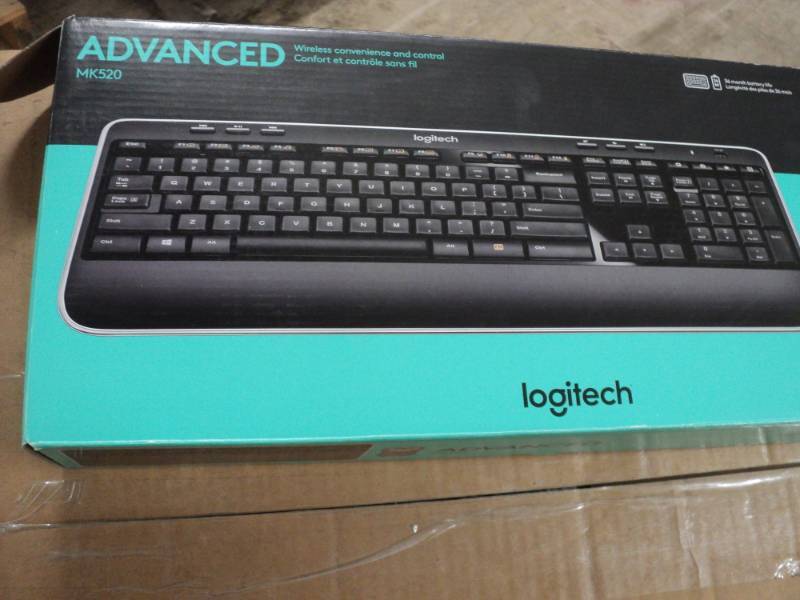lot 29 image: Advance Mk520 Logitech keyboard...