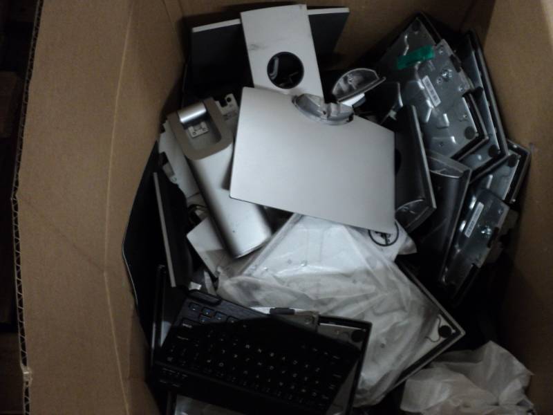 lot 30 image: Misc parts and monitors UnTested...