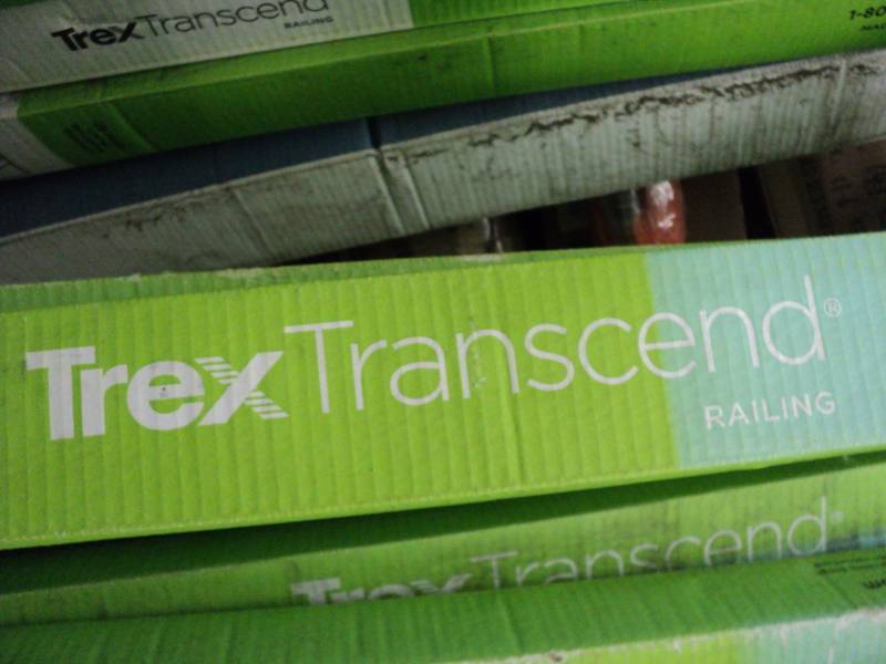 lot 53 image: 6 - 6ft Universal Trex Transcend To...