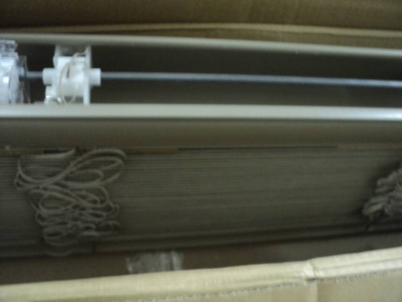 lot 70 image: Custom Cut Blinds  Grav 2.5 Cordl...
