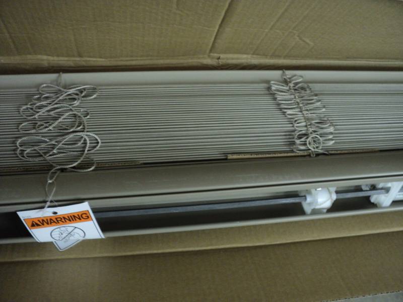lot 77 image: Custom Cut Blinds  Grav 2.5 Cordl...