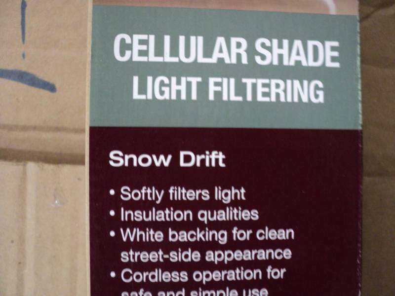 lot 95 image: Cellular SHADE Snow Drift 40 x 72...