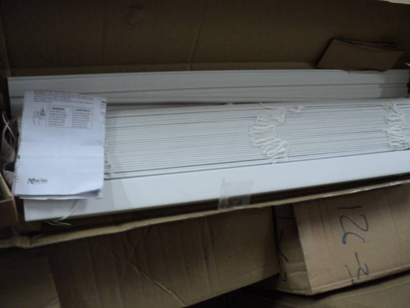 lot 97 image: Custom Cut Blinds  White 2.0 Cord...