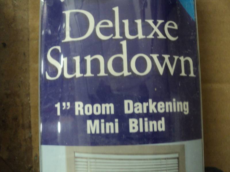 lot 102 image: Sundown 1 Room Darkening Mini Blin...