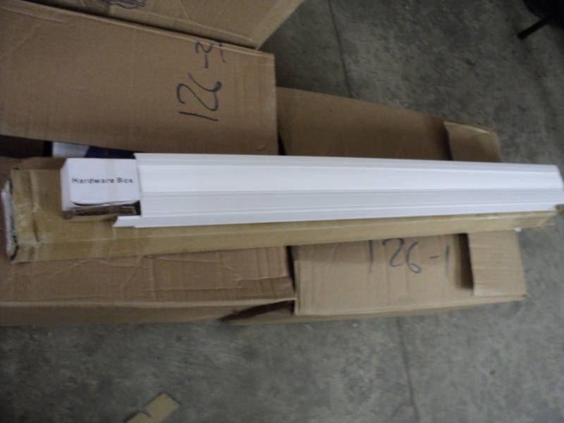 lot 104 image: Custom Cut Blinds  916 Cellular ...