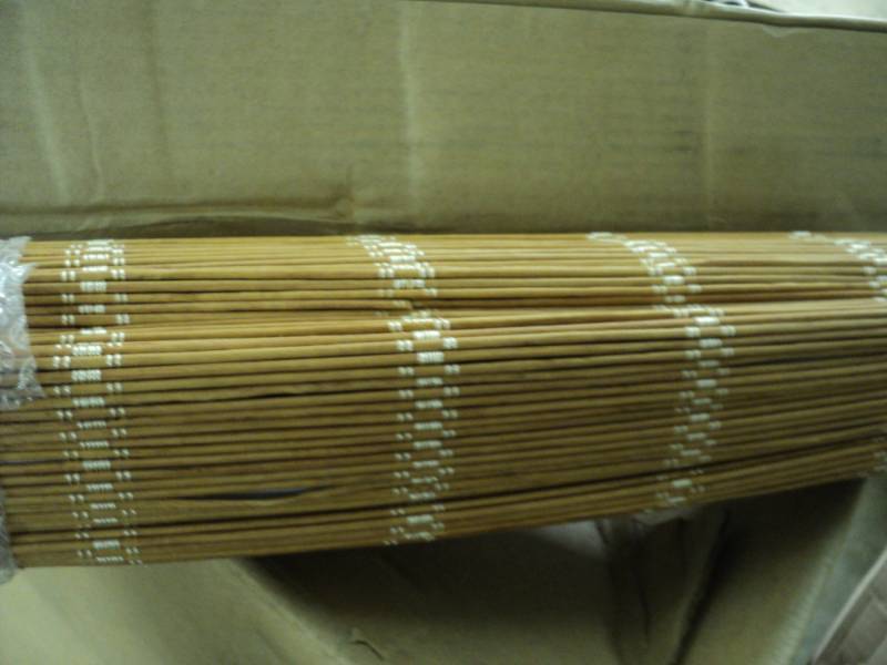 lot 135 image: Simple Weave Nutmeg Roll-up SHADE ...