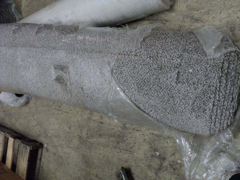lot 152 image: 12 x 25.5 Rustic Charm Carpeting...