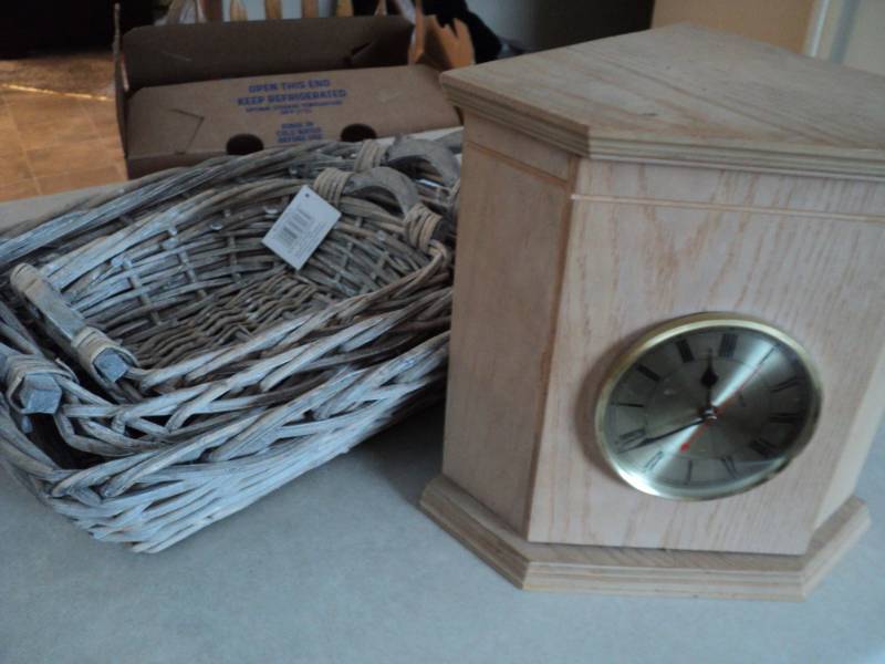 lot 169 image: Set of 3 matching new Baskets and C...