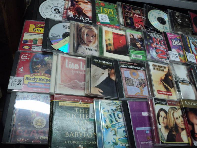 lot 237 image: Lot of 130 CDs see all pictures. ...