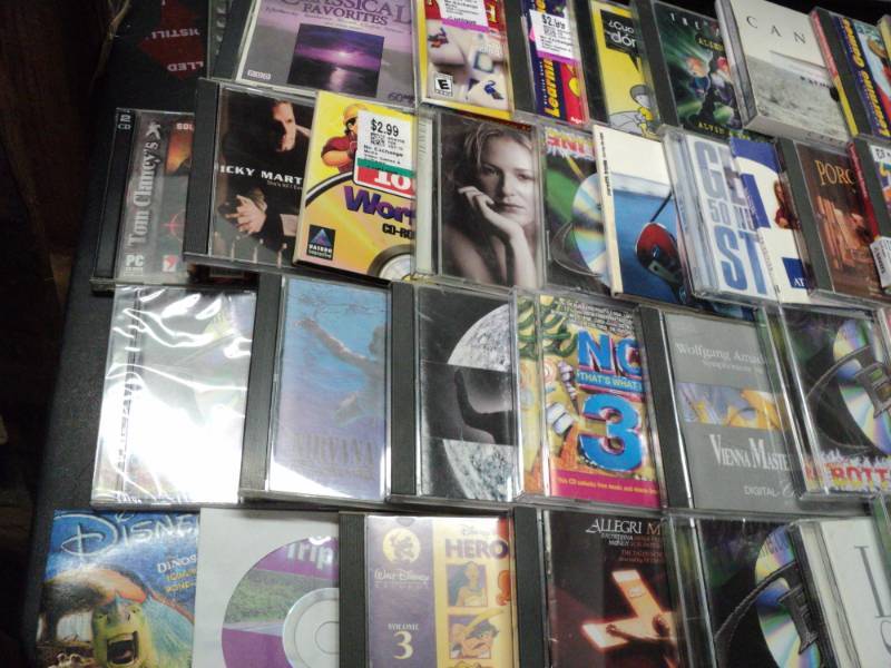 lot 239 image: Lot of 100 CDs see all pictures....