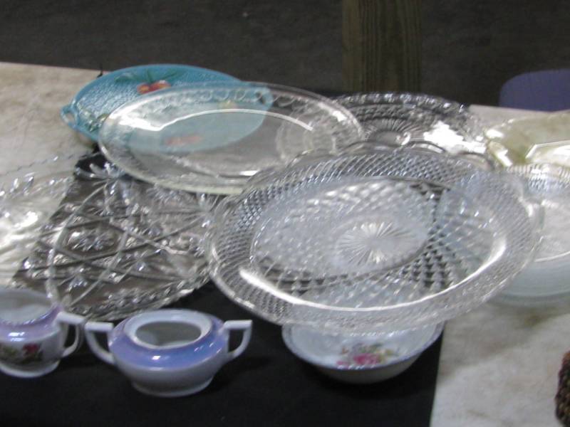 lot 47 image: Serving Platters