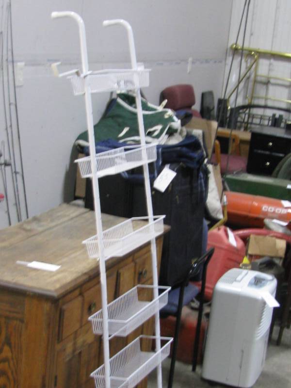 lot 68 image: Hanging Storage Rack