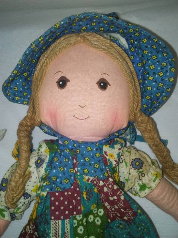 holly hobbie original