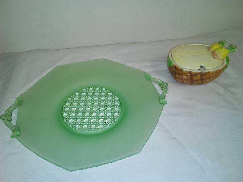 lot 161 image: Vintage depression glass octagonal plate with handles and pineapple jam jar.