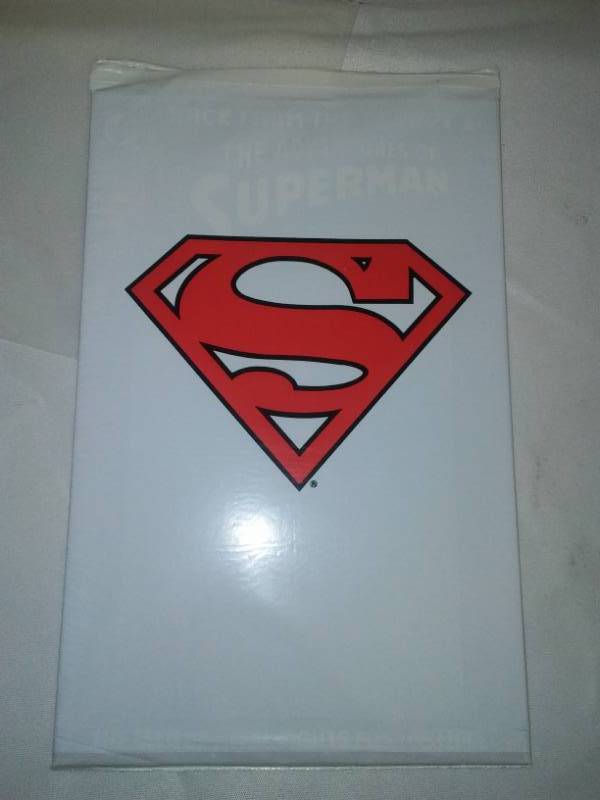 lot 240 image: Superman collector set, 1993 new in factory wrapping, Mint.
