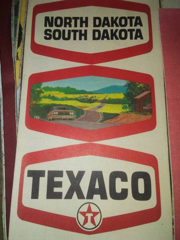 lot 277 image: Road maps  - over 50