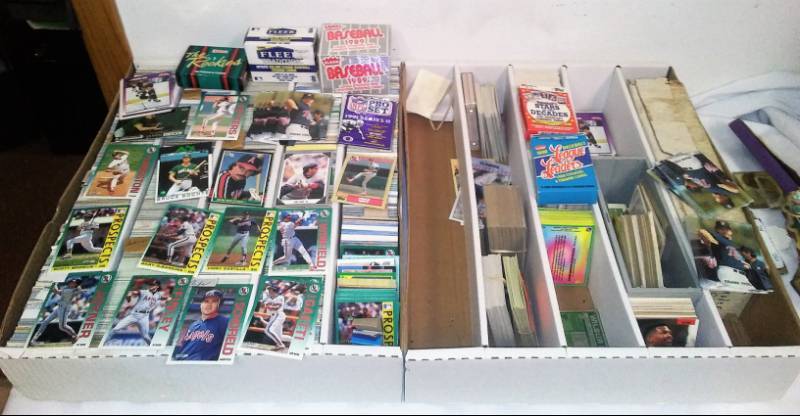lot 278 image: 6000 plus cards mainly MLB also in NBA.
