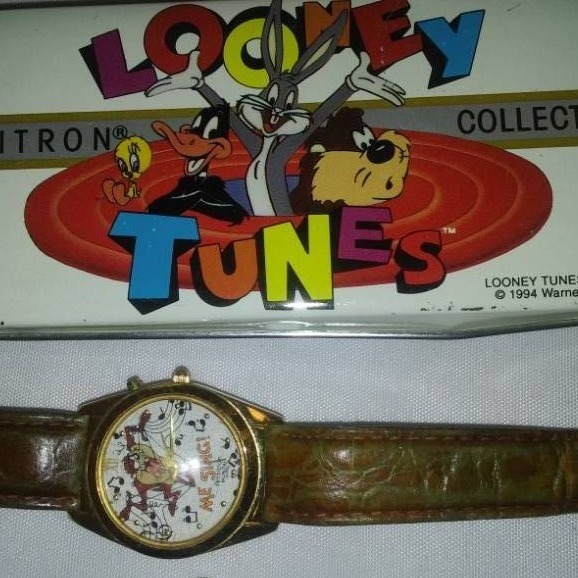 lot 190 image: 6 collectible watches. Looney Tunes, Taz in metal case.