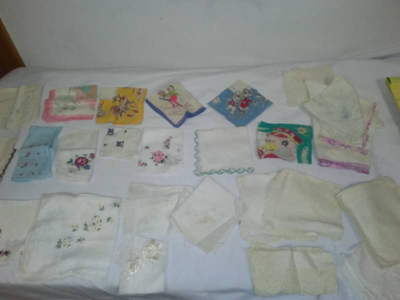 lot 232 image: Vintage embroidered handkerchiefs lace, fancy needlework, approximately two dozen.