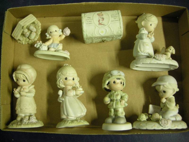 lot 37 image: Group Precious Moments Figures