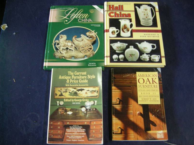 lot 62 image: Collectible China, Furniture Reference Books