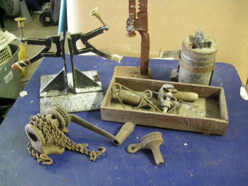 lot 79 image: Vintage Tools