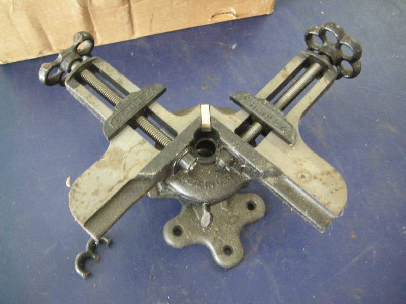 lot 110 image: Vintage Stanley Miter Vise