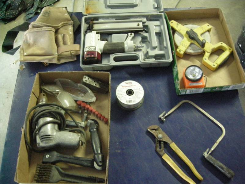 lot 128 image: Nailer, Misc Tools