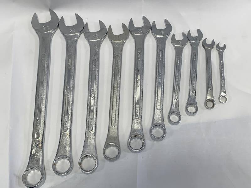 lot 6 image: SK Tool 10pc Metric Wrench Set. $384 Retail