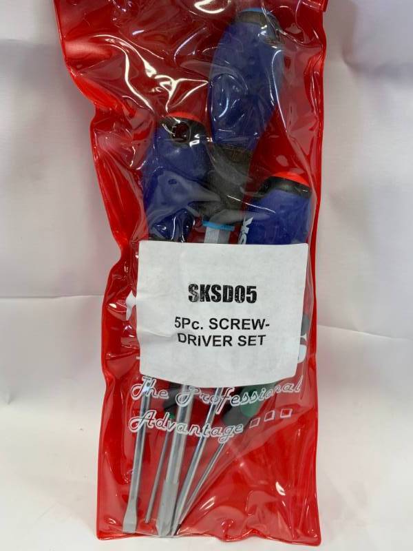 lot 8 image: SK Tools 5pc Screwdriver set (phillips, slotted, torx)